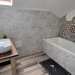 Alro Apartmanhaz Apartamento