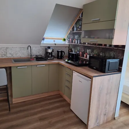 Apartamento Alro Apartmanhaz Balatonszarszo