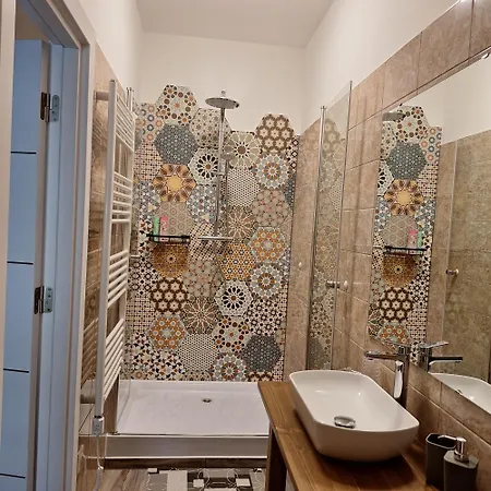 Apartment Alro Apartmanhaz Balatonszarszo