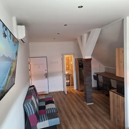 Alro Apartmanhaz *