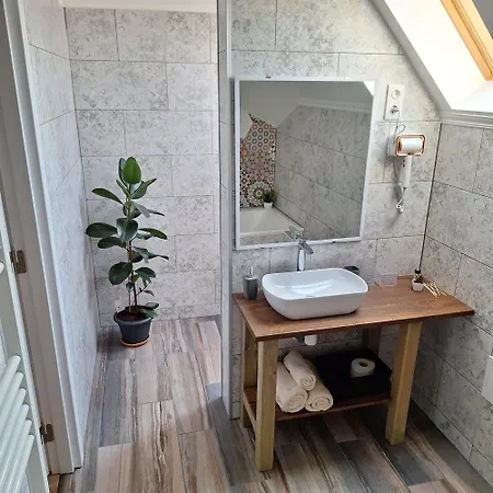 Alro Apartmanhaz Apartment *