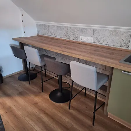 Apartment Alro Apartmanhaz *