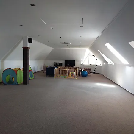 Apartment Alro Apartmanhaz *