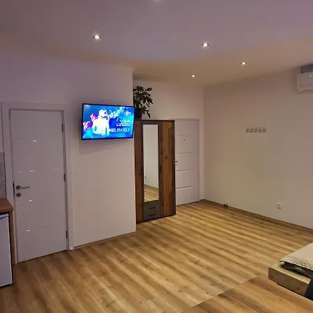 Alro Apartmanhaz Apartment Balatonszarszo