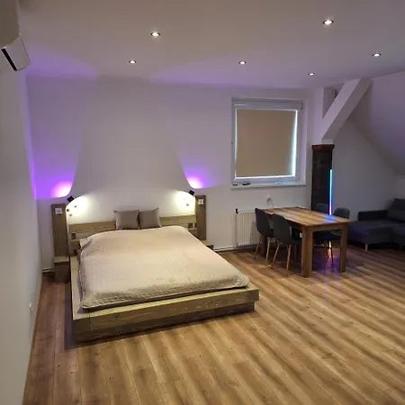 Apartment Alro Apartmanhaz Balatonszarszo