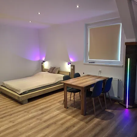 Apartment Alro Apartmanhaz Balatonszarszo